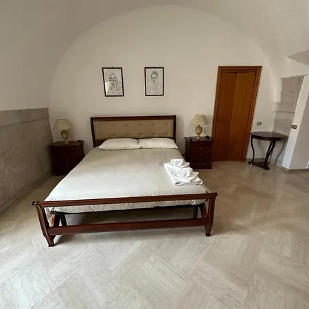B&B Archèo-2